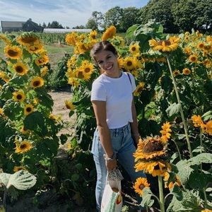 Meet your Posher, Maria